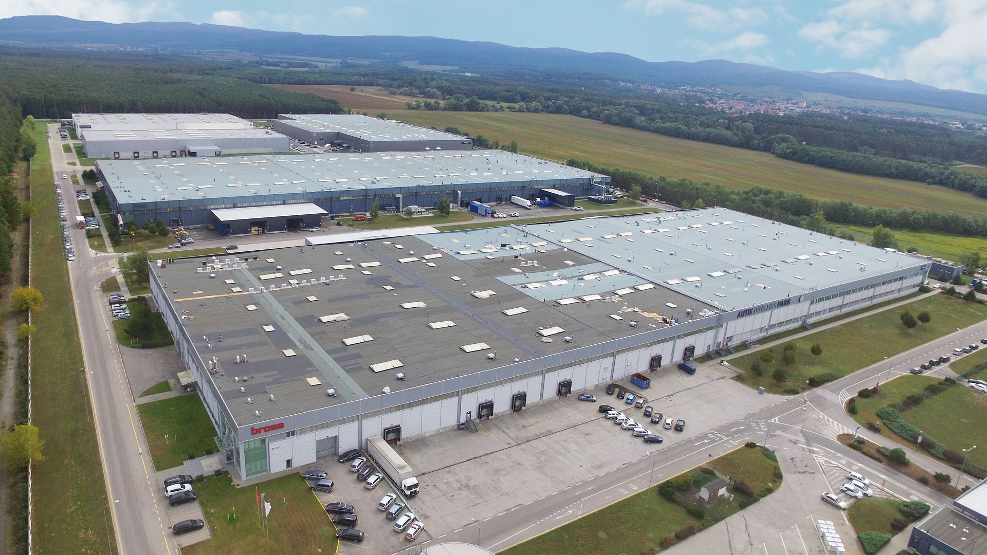 auto_logistics_park_lozorno_DJI_1